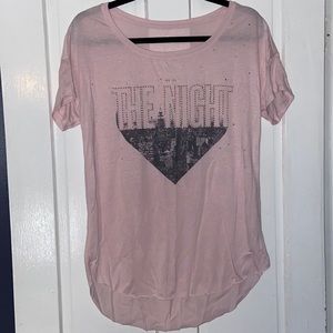 American Eagle pink “We Own The Night” graffic tee Size Medium